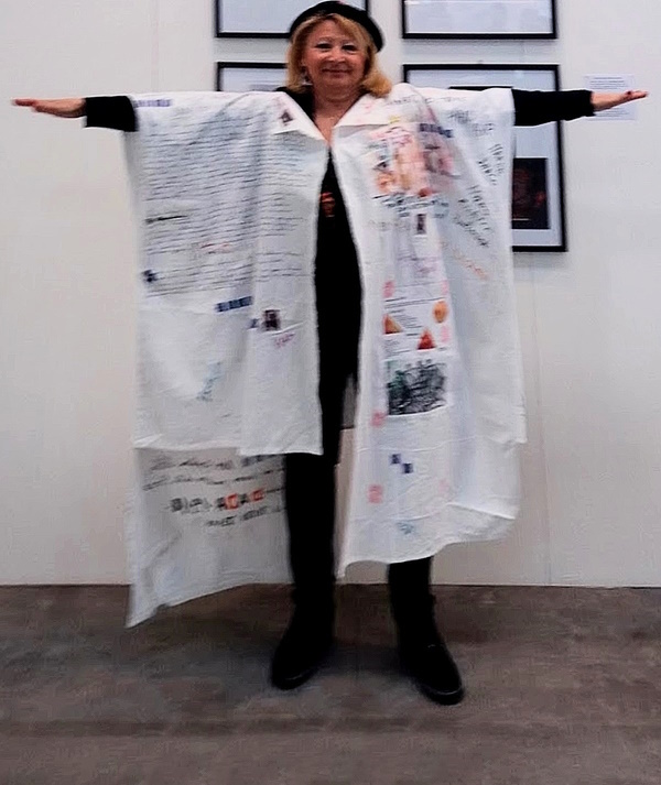 Virginia Milici-Costume Fluxus per Dada Performance 2017-tecnica mista su tela